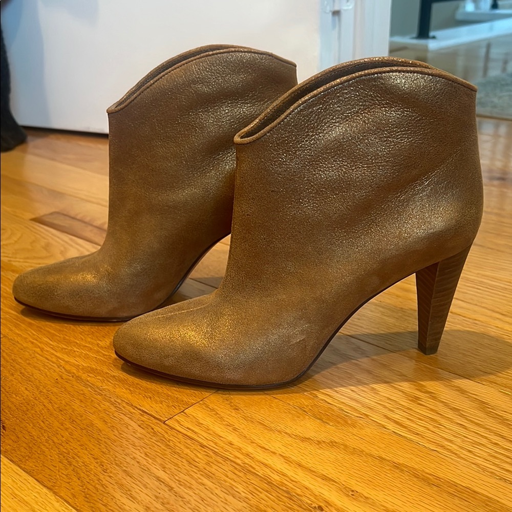 Elegant Gold Ankle Boots